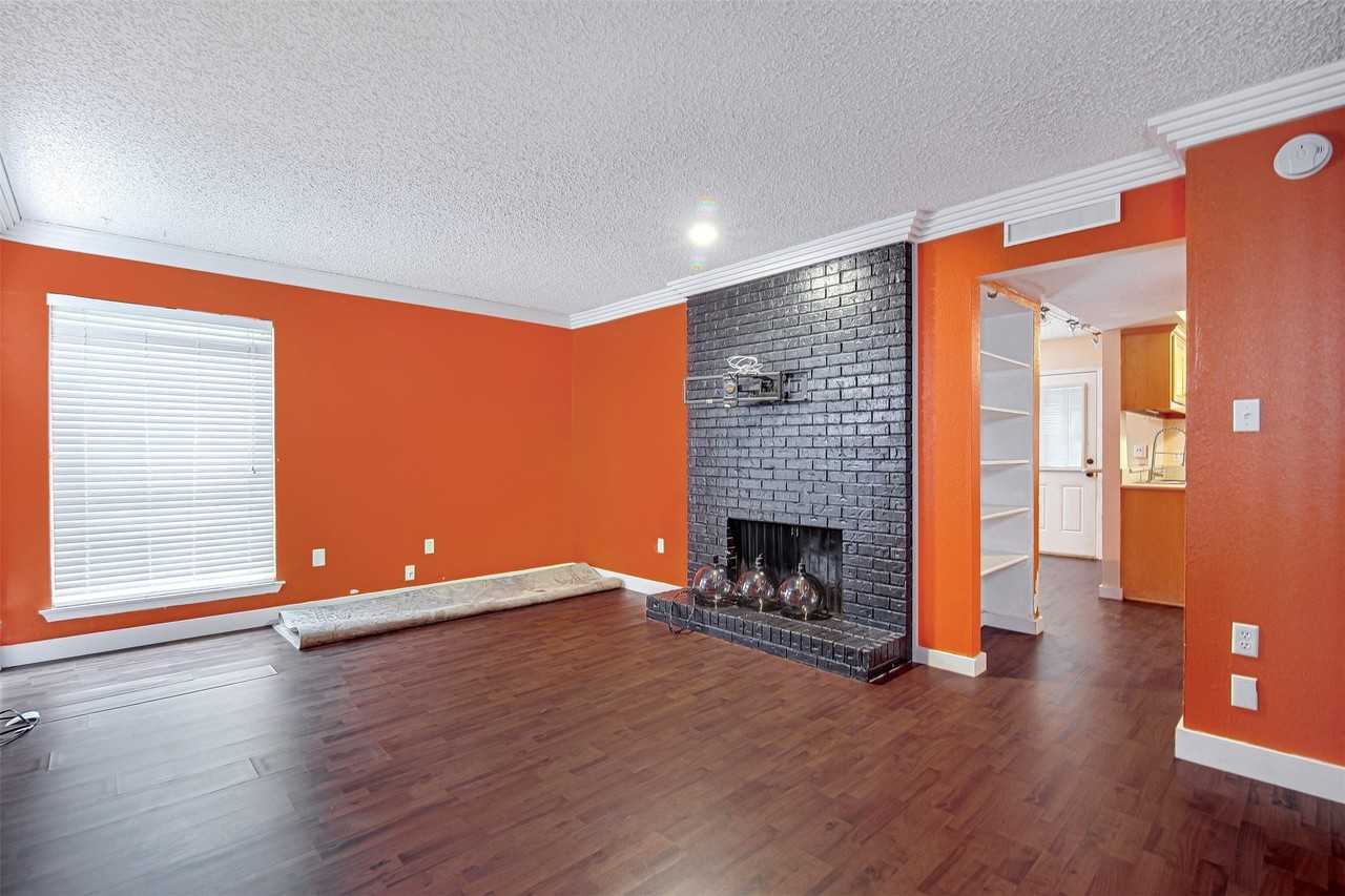 601 St Charles Dr - Photo 3 of 21