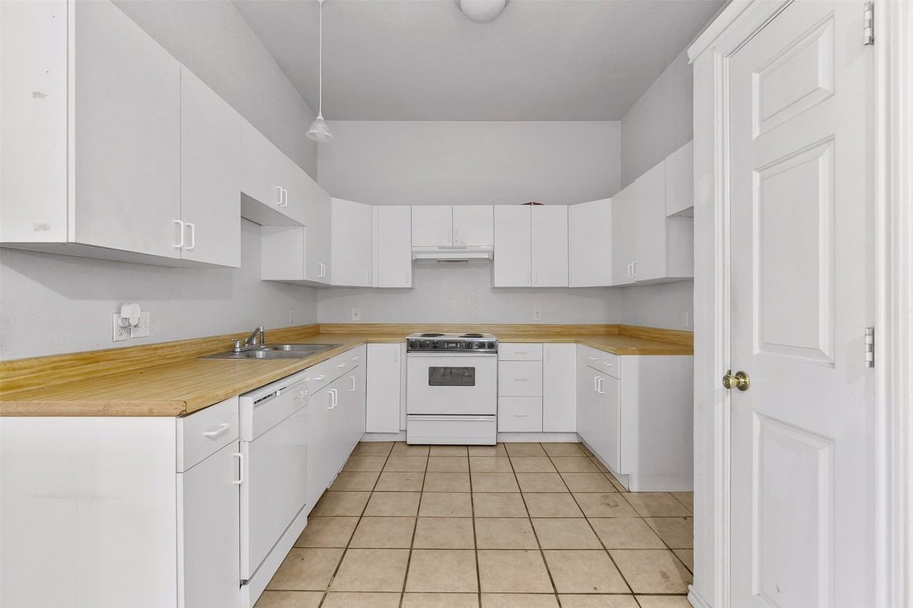 210 Joshua Blvd #210 - Photo 7 of 22