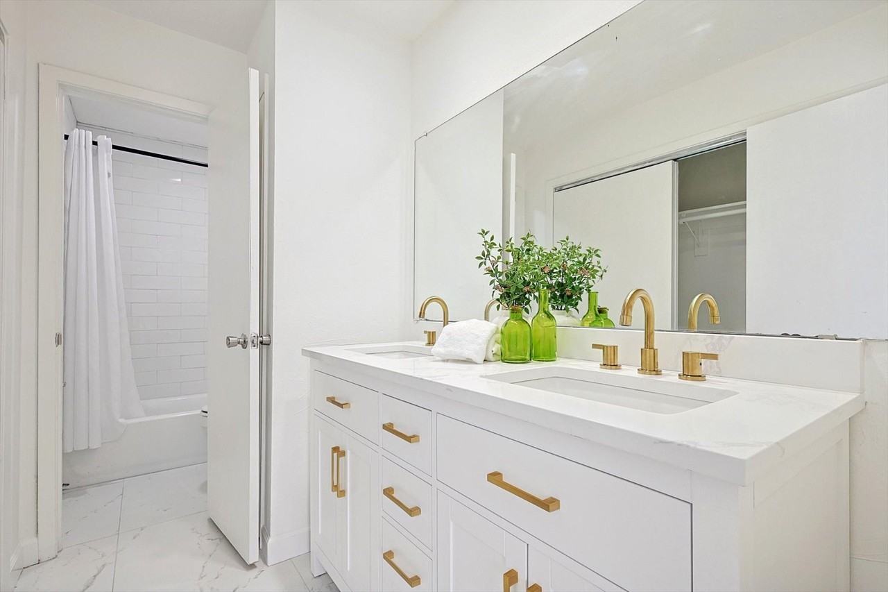 7652 Ronnie Dr - Photo 7 of 20