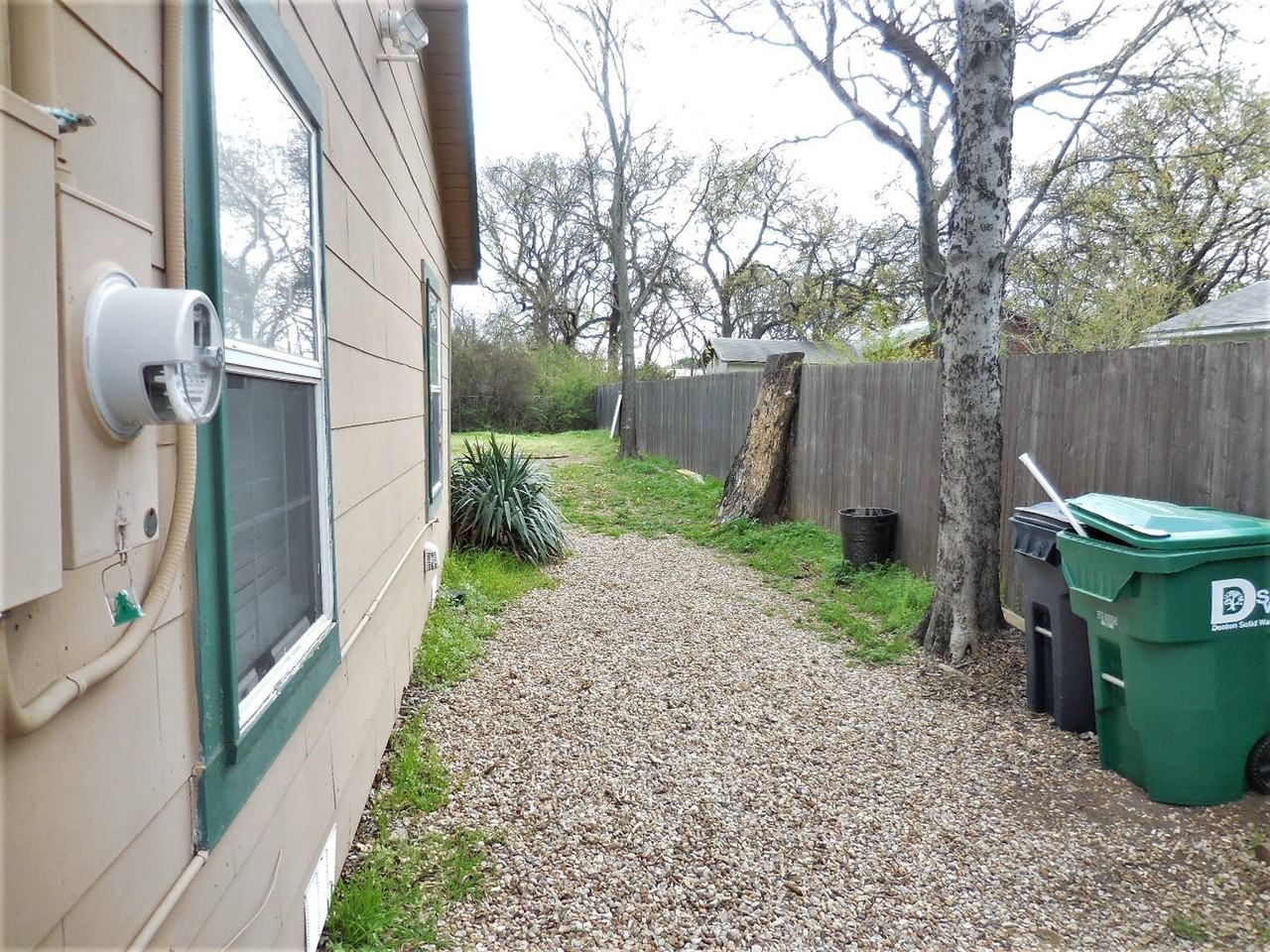 Margie St - Photo 2 of 11