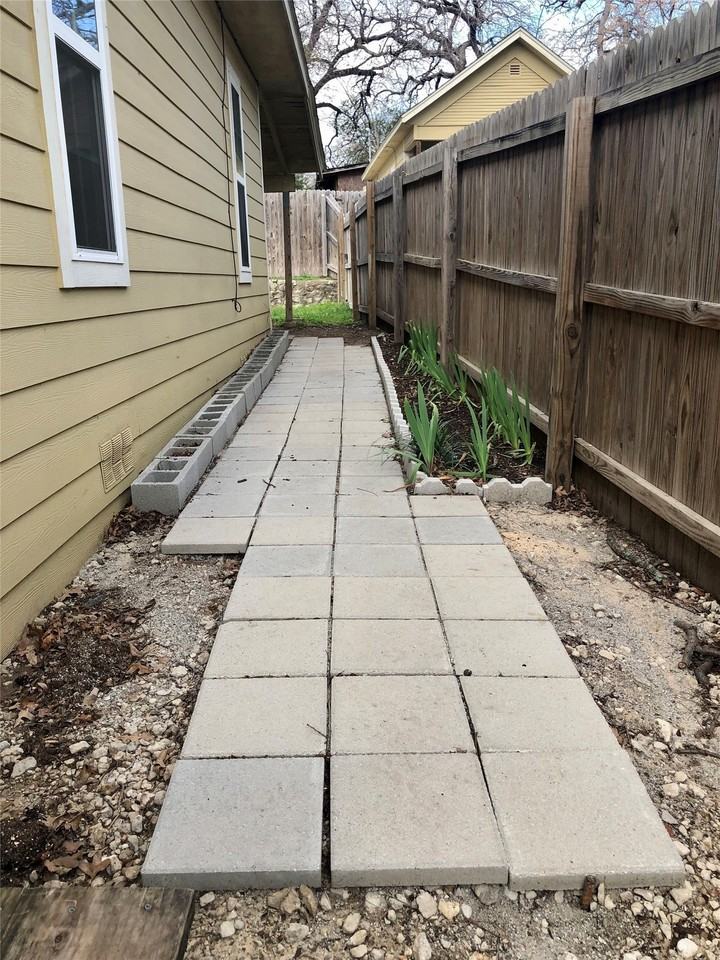 905 Isbell Rd - Photo 5 of 30