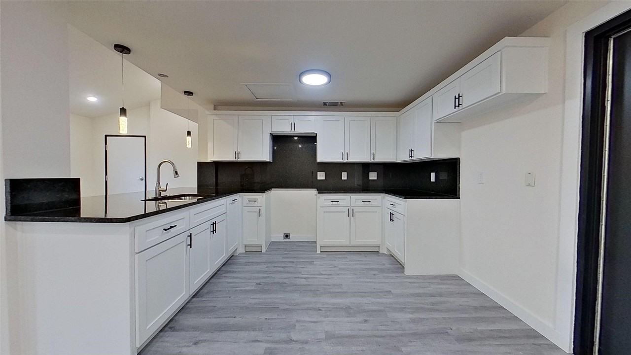 1404 Arvel Cir - Photo 7 of 19