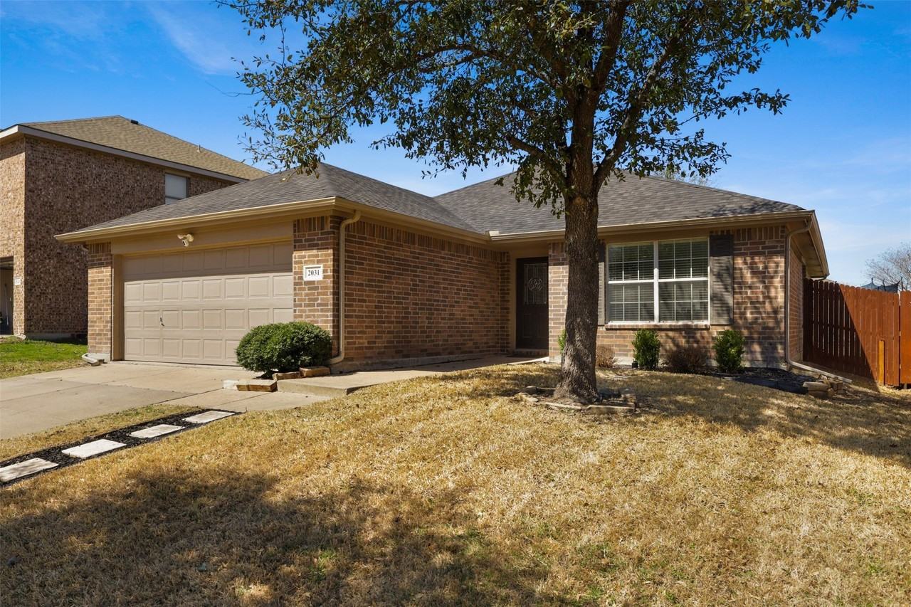 2031 Lake Trail Dr - Photo 2 of 37