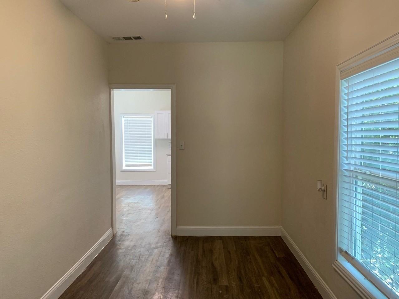 2222 W Bond St - Photo 6 of 16