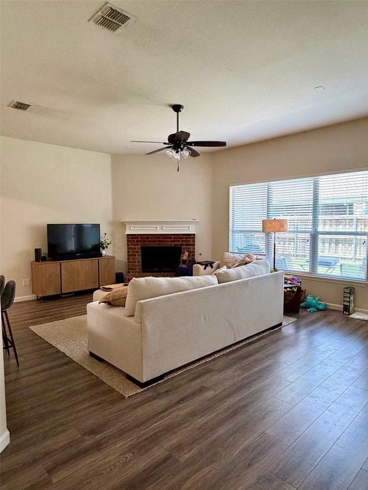 3017 Sweetleaf Dr - Photo 5 of 19