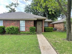 8518 Holly St - Photo 1 of 1
