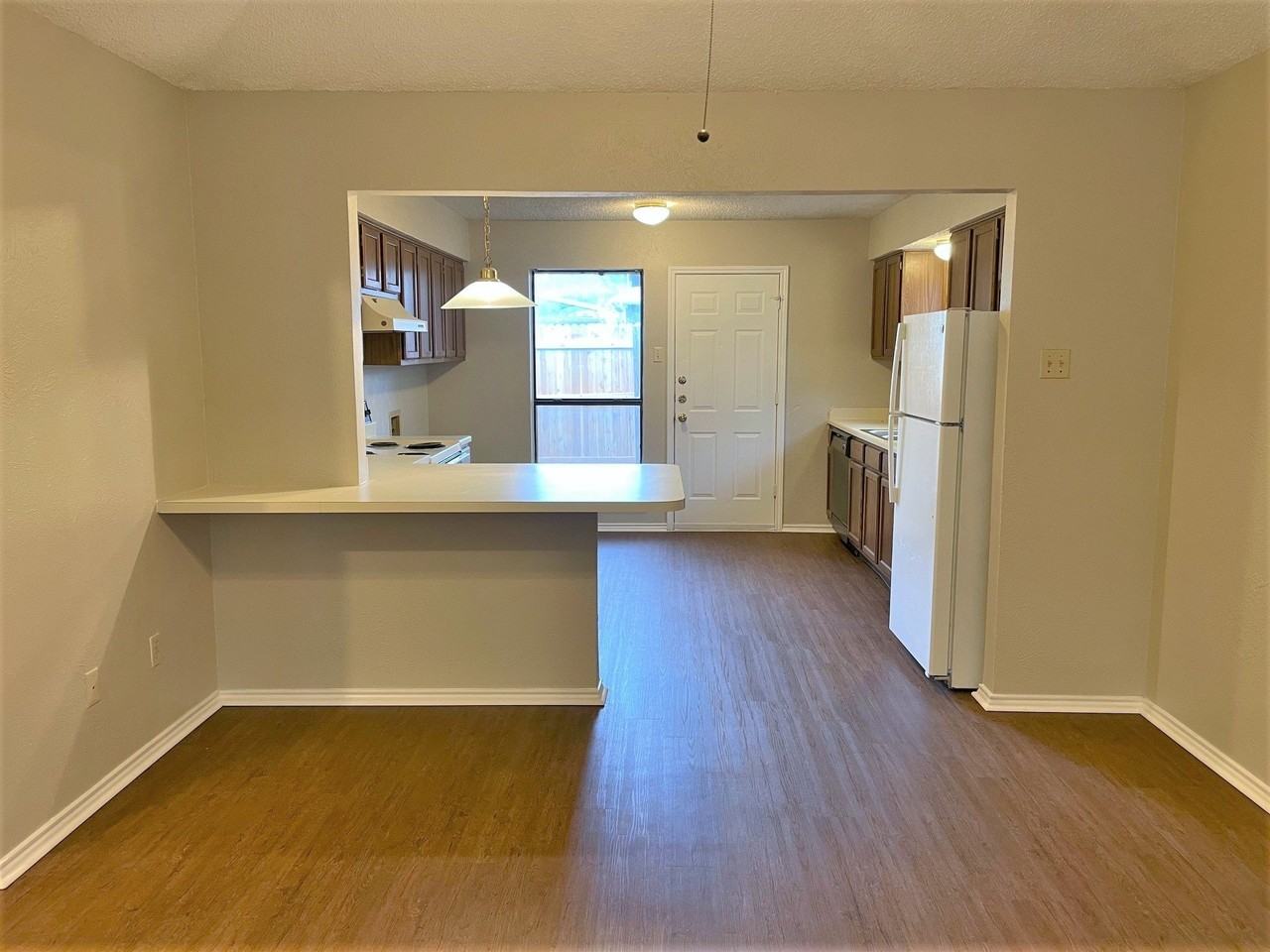 8518 Holly St - Photo 3 of 15
