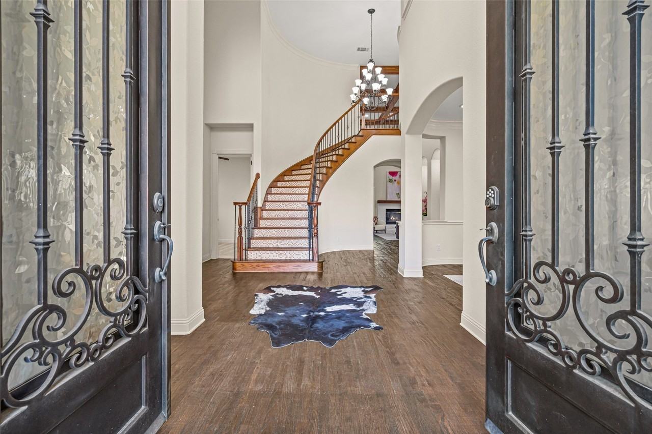 6640 Palermo Trl - Photo 4 of 40