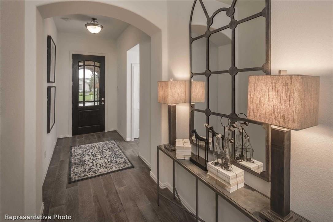 1532 Calcot Ln - Photo 4 of 29