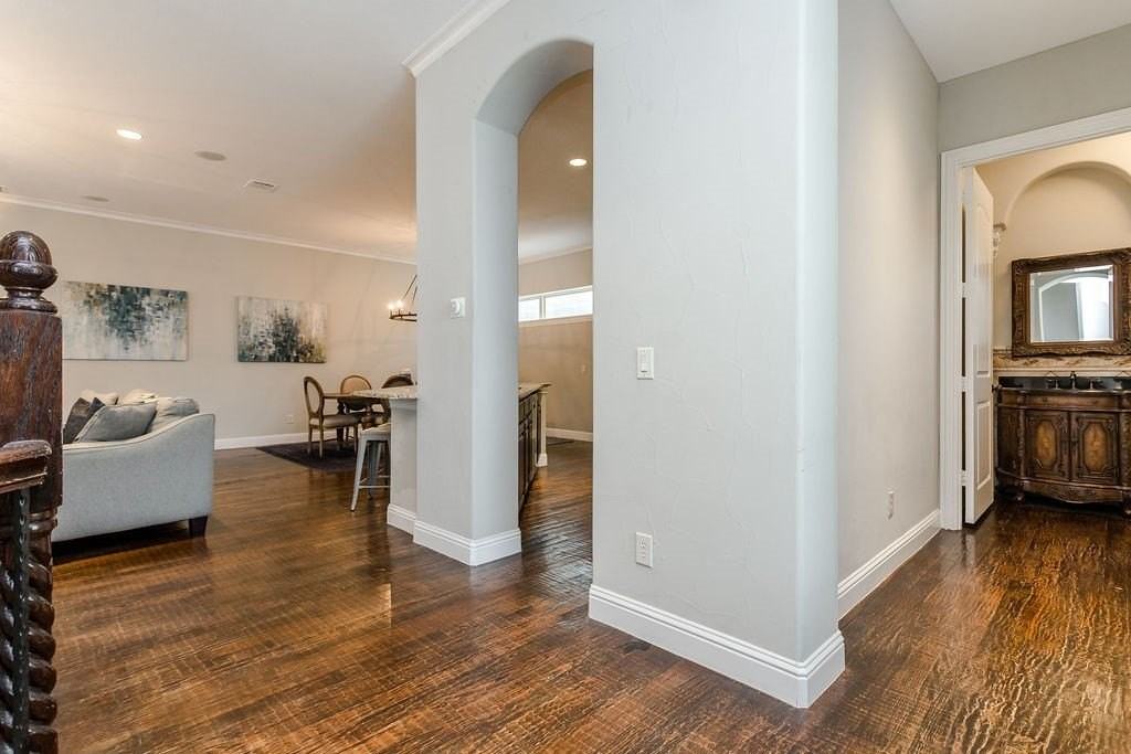 3817 Bowser Ave #C - Photo 6 of 36