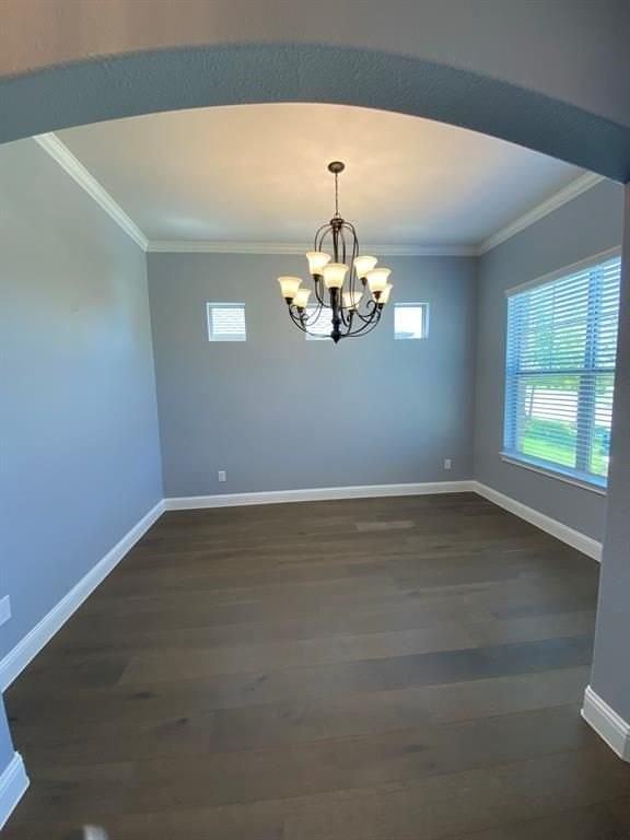 1554 Tyler St - Photo 4 of 15