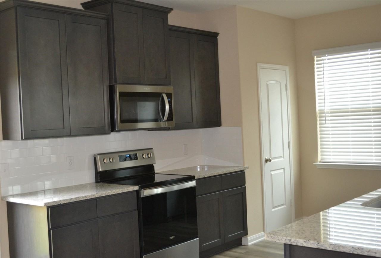 324 Wandering Stream Way - Photo 3 of 5