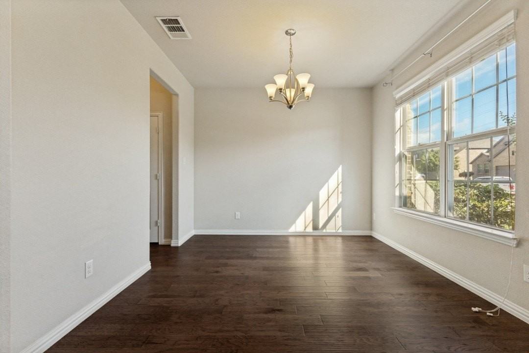 220 Black Alder Dr - Photo 3 of 16