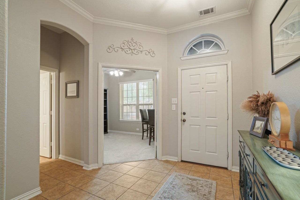 1213 Egret Ct - Photo 2 of 36