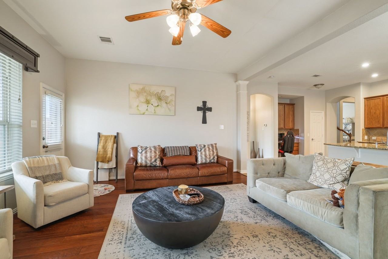 1213 Egret Ct - Photo 6 of 36