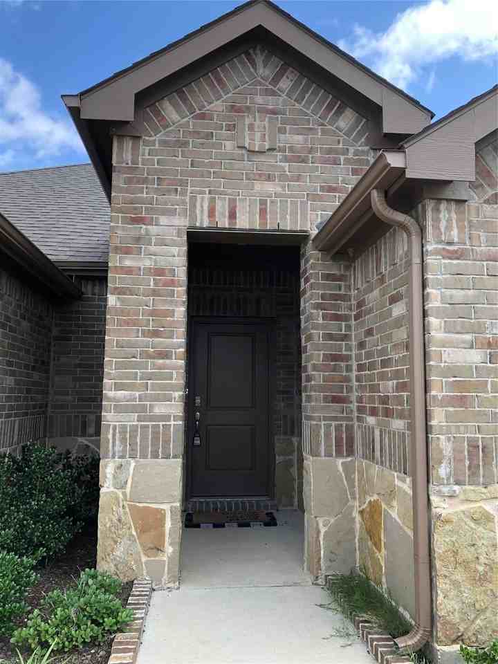 616 Rawhide Way - Photo 3 of 34