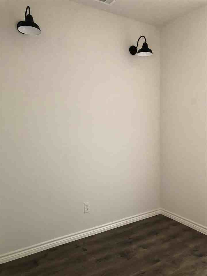 616 Rawhide Way - Photo 5 of 34