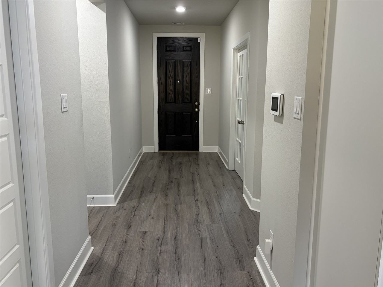 1877 Arbor Dr - Photo 3 of 32