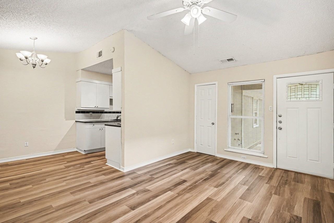 1811 Lipscomb St - Photo 5 of 25
