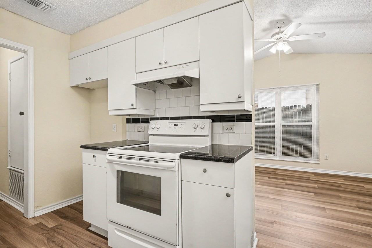 1811 Lipscomb St - Photo 7 of 25
