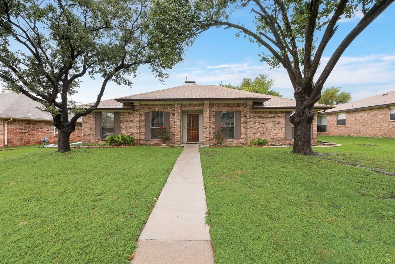 2623 Fallcreek Dr