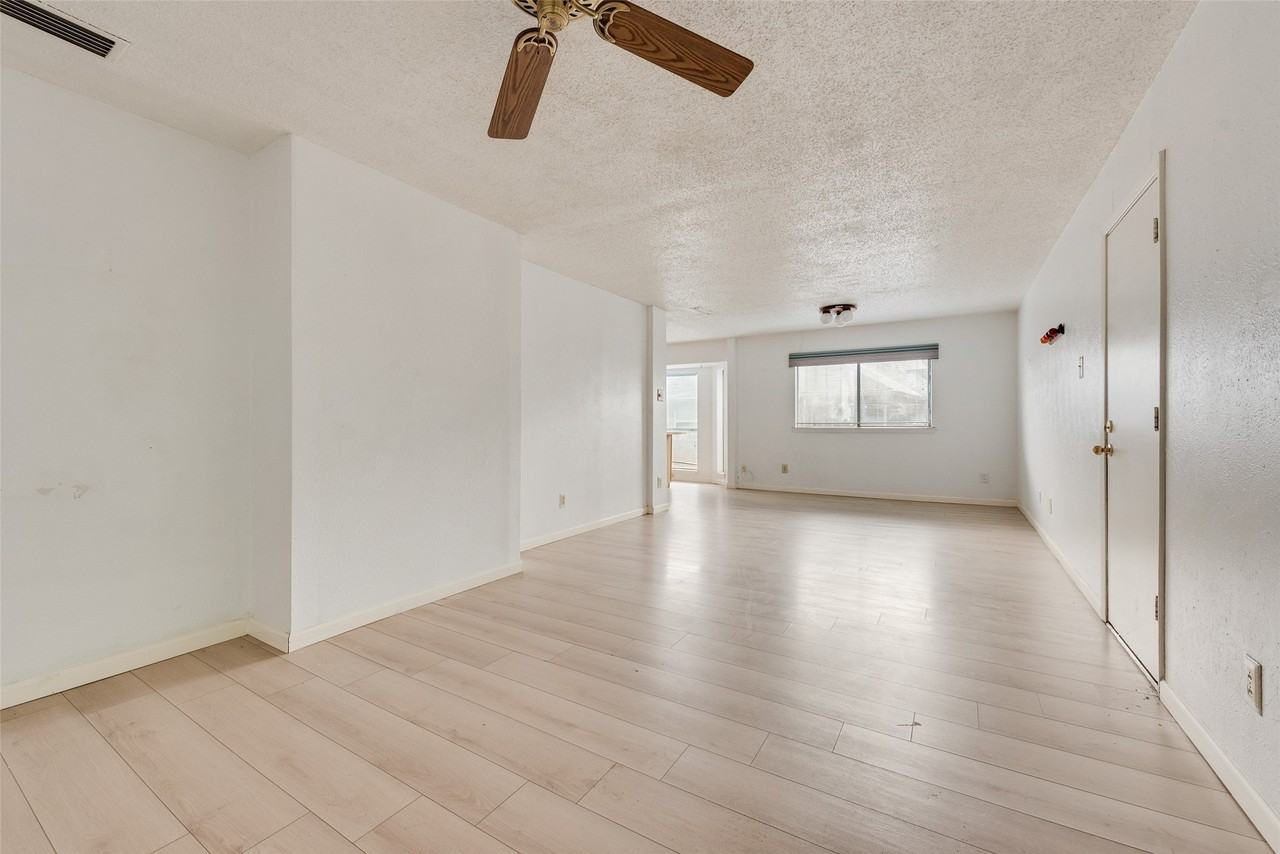 2623 Fallcreek Dr - Photo 6 of 21