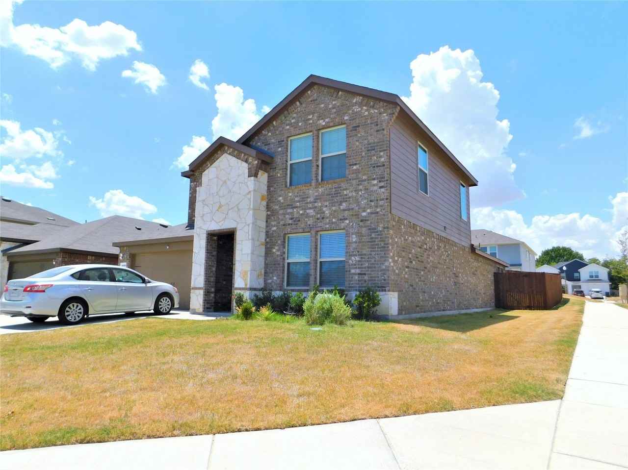 4025 Huntington Dr - Photo 2 of 30