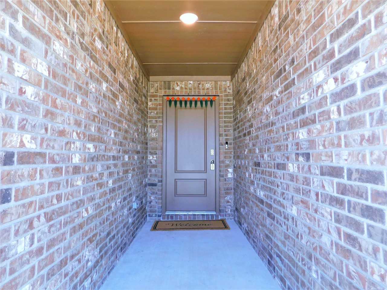 4025 Huntington Dr - Photo 3 of 30