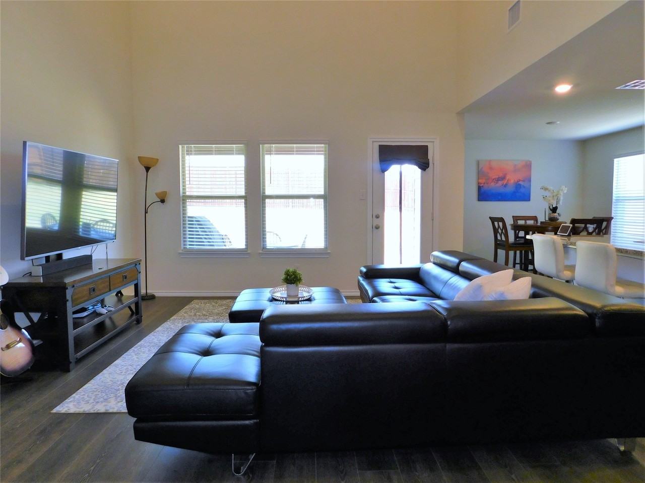 4025 Huntington Dr - Photo 6 of 30