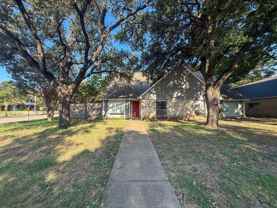 614 Towne House Ln - Photo 1 of 1