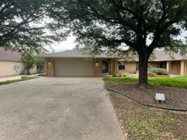 featured image of 609 Williamsburg Ct