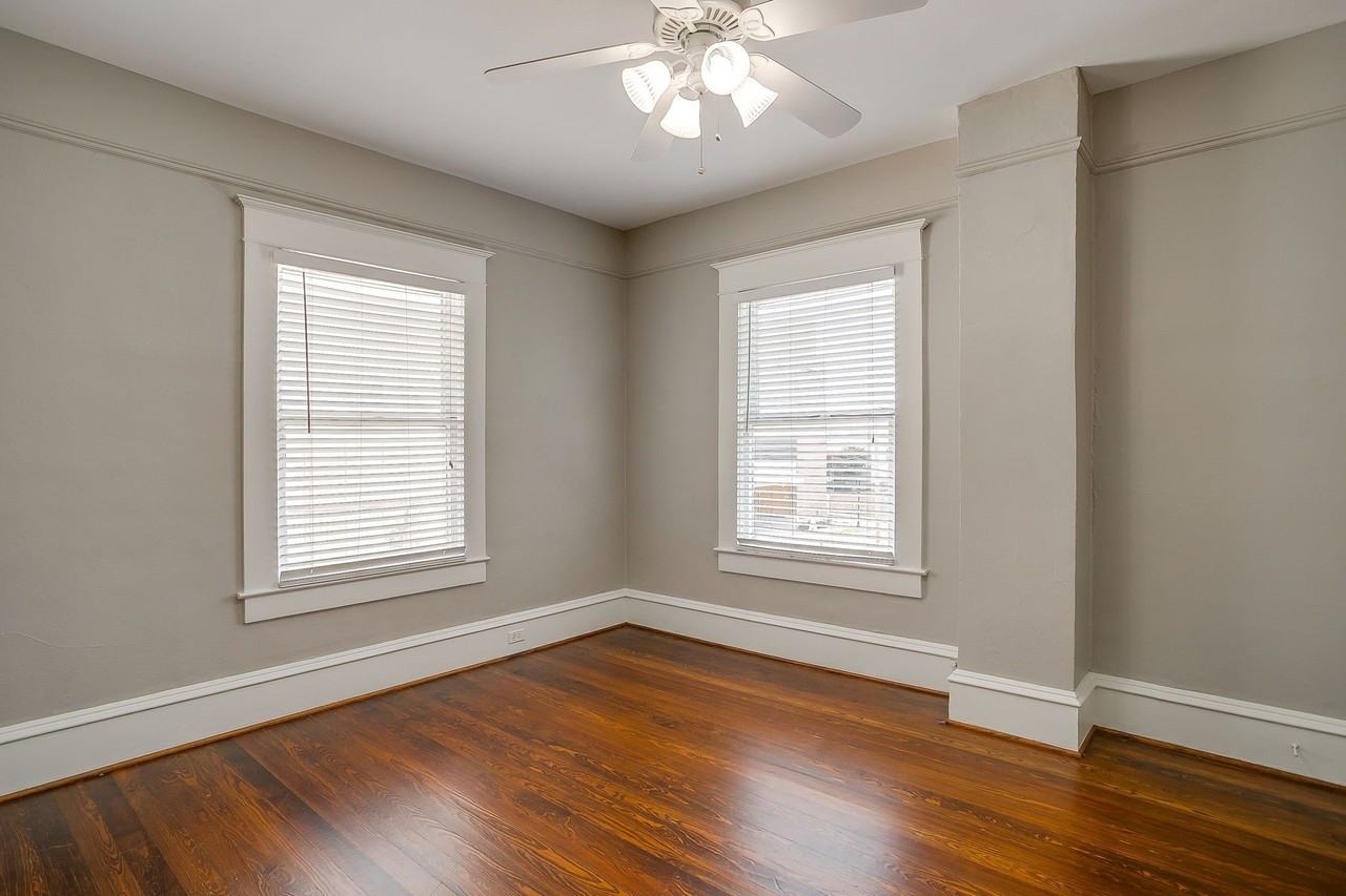 1630 Mistletoe Blvd #B - Photo 4 of 26