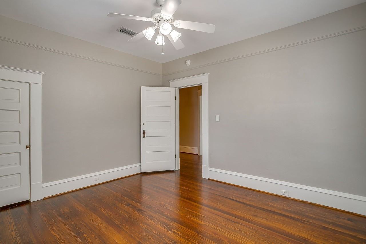 1630 Mistletoe Blvd #B - Photo 6 of 26