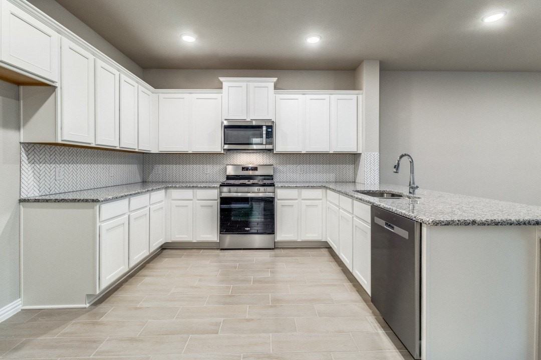 3740 Paradise Way - Photo 4 of 12