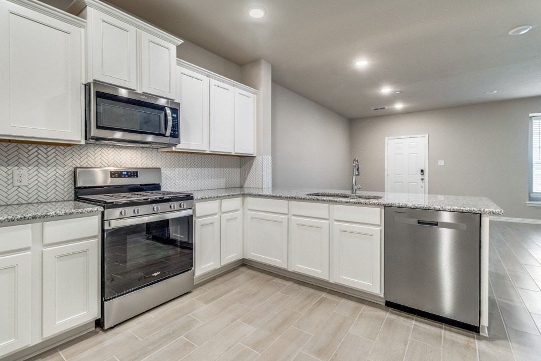 3740 Paradise Way - Photo 5 of 12