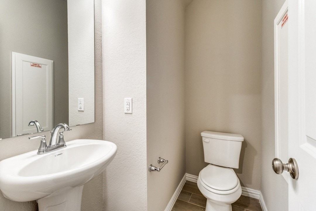 3740 Paradise Way - Photo 6 of 12