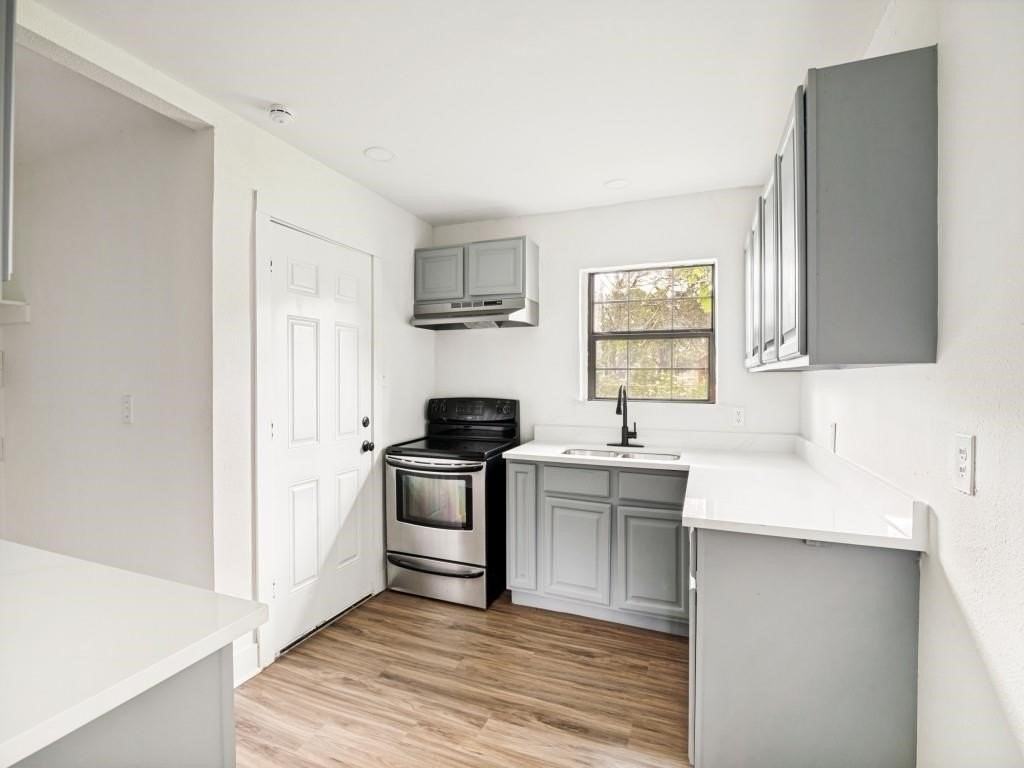 616 Leyenda Dr - Photo 6 of 23