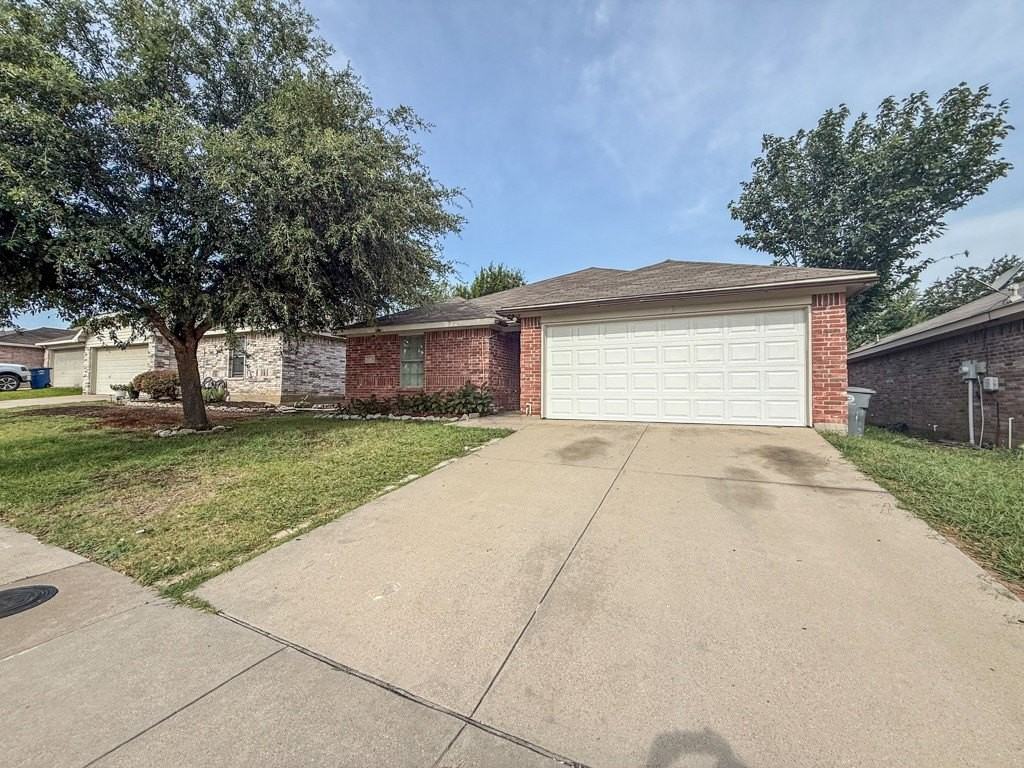 3129 Appaloosa Dr - Photo 2 of 26