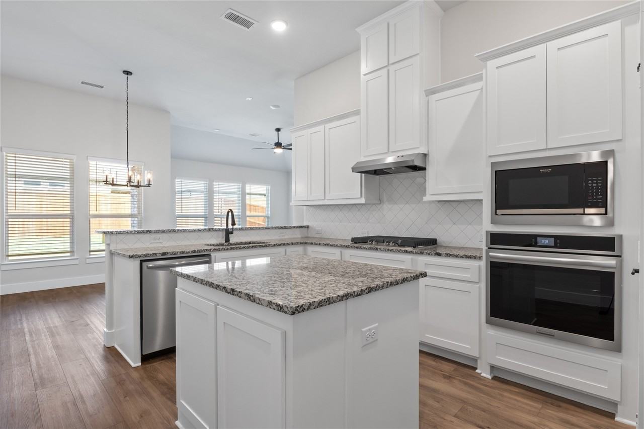 6205 Tahoe Winds Dr - Photo 6 of 28