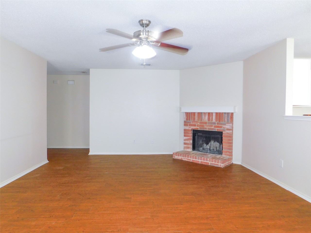 3230 Andalusian Dr - Photo 4 of 21