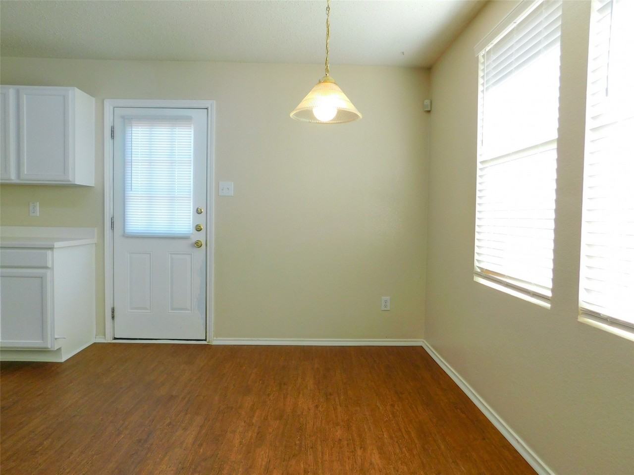 3230 Andalusian Dr - Photo 7 of 21