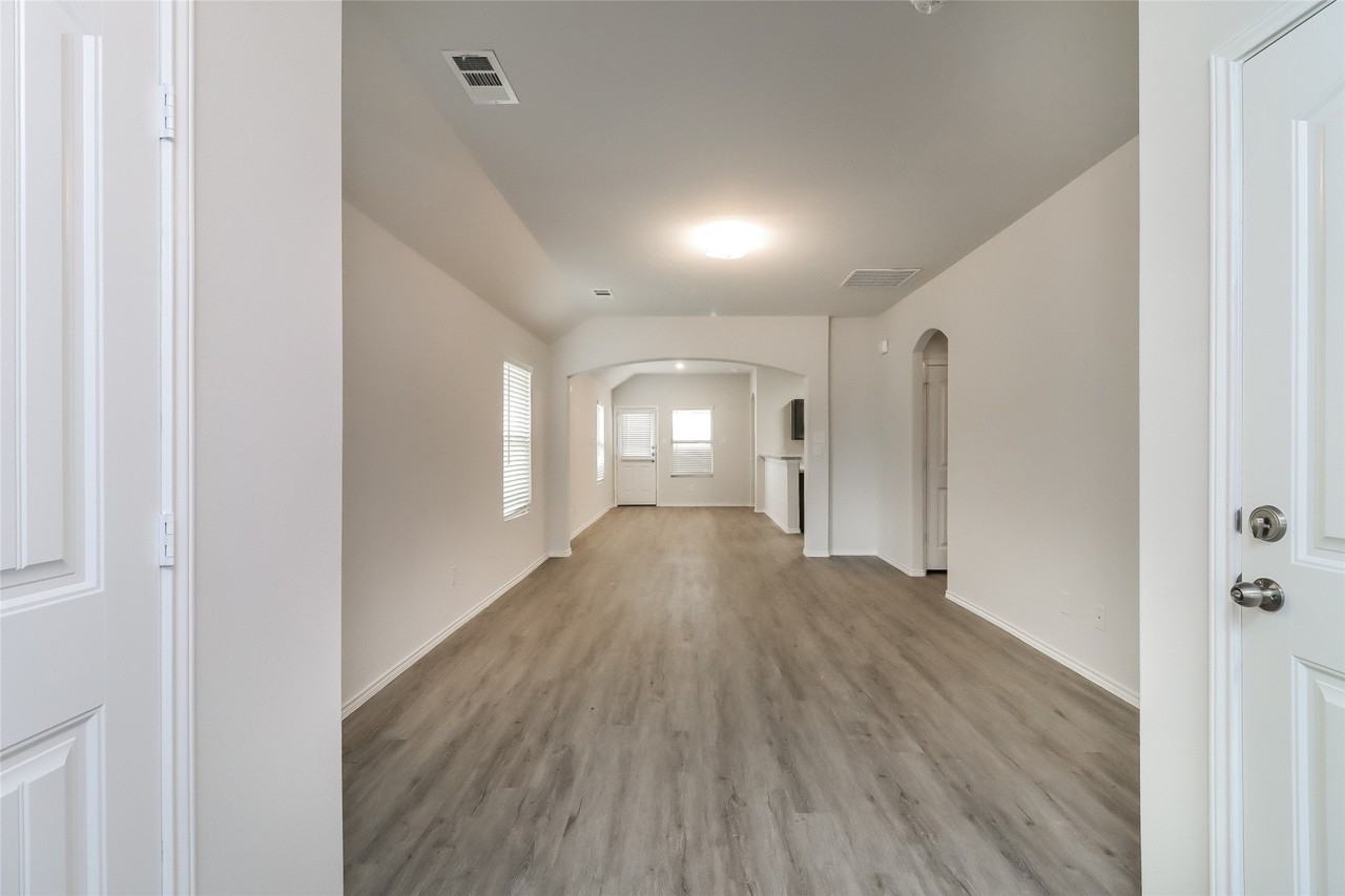 8329 Hackberry Tree Dr - Photo 6 of 20