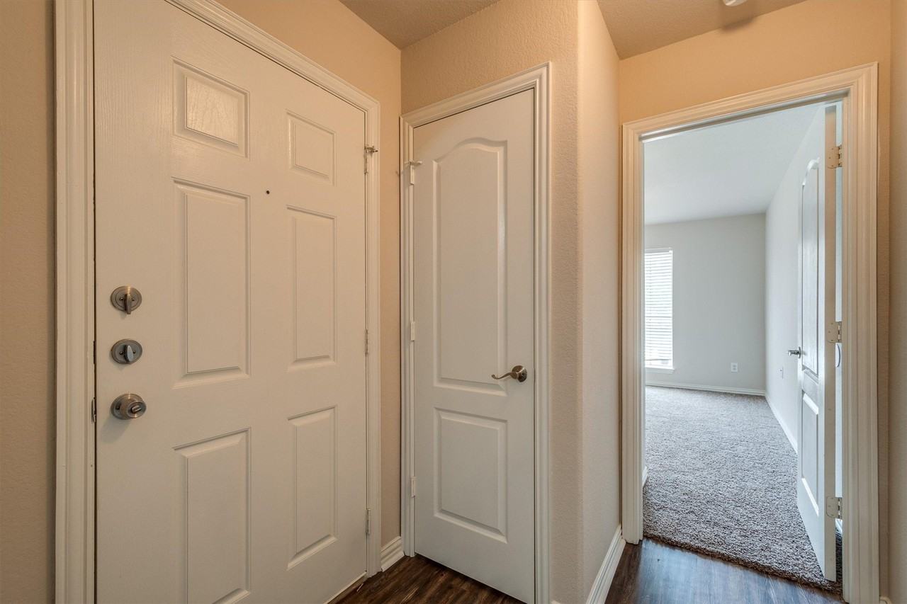 121 Cliff Heights Cir - Photo 5 of 25