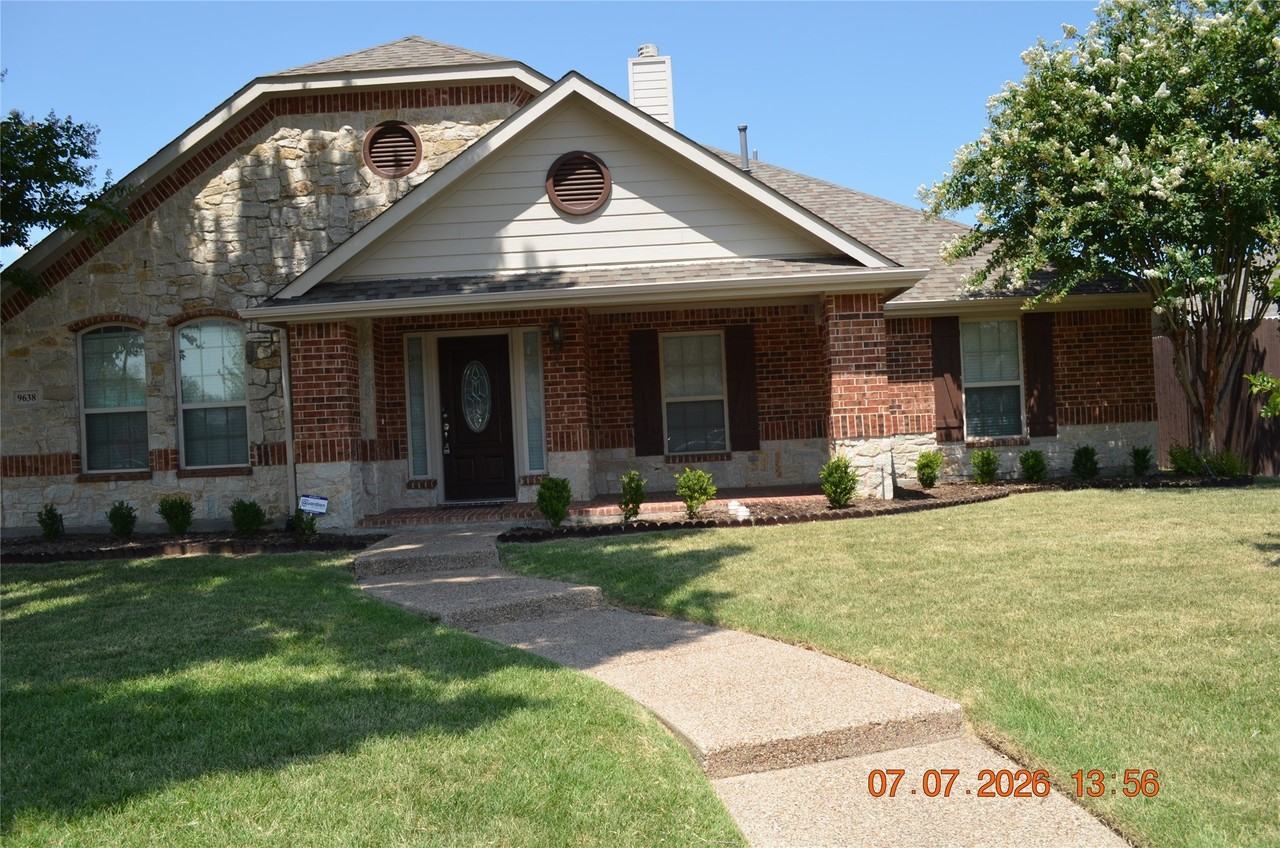 9638 Castlerock Trl - Photo 2 of 33