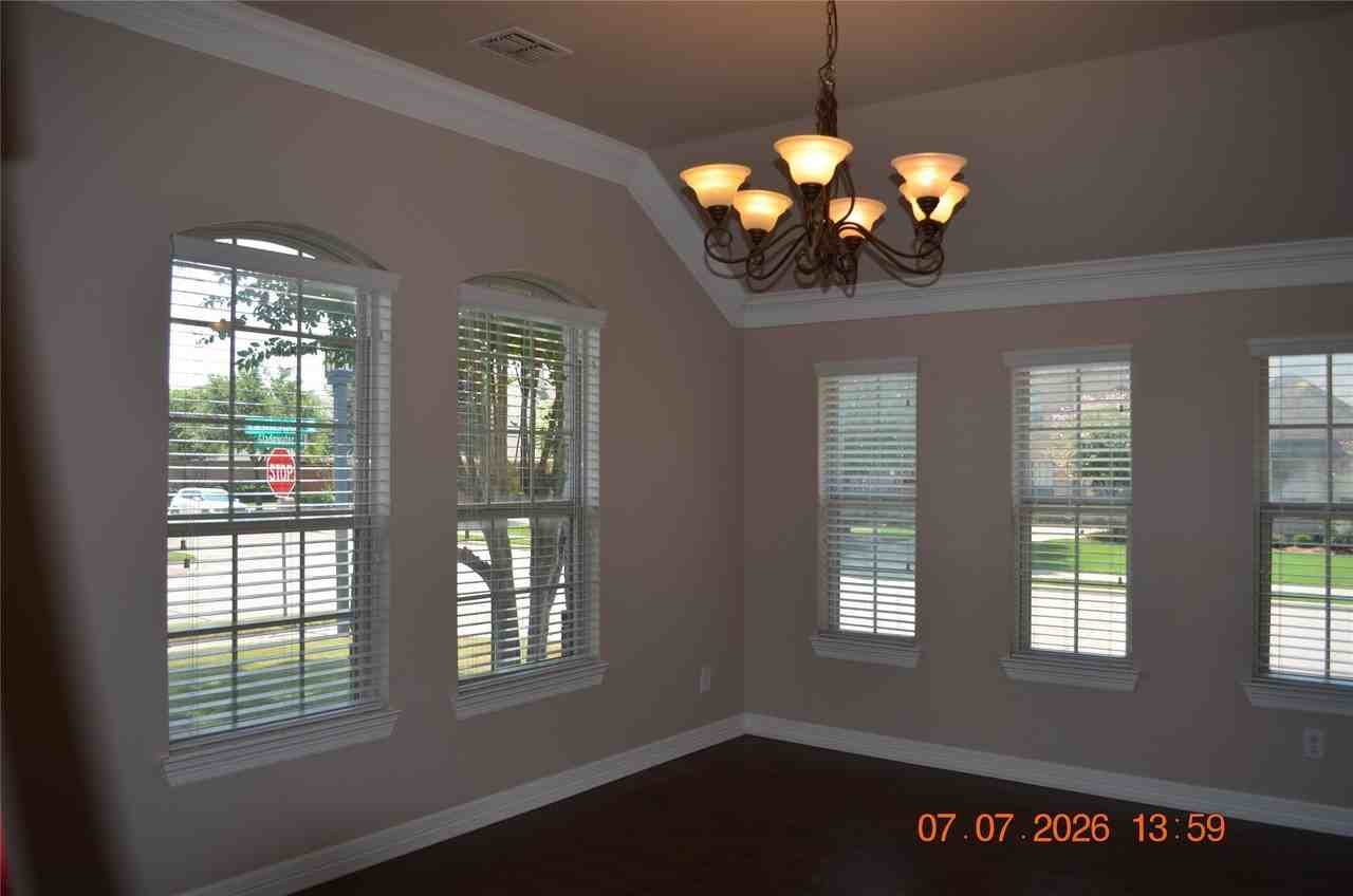 9638 Castlerock Trl - Photo 5 of 33