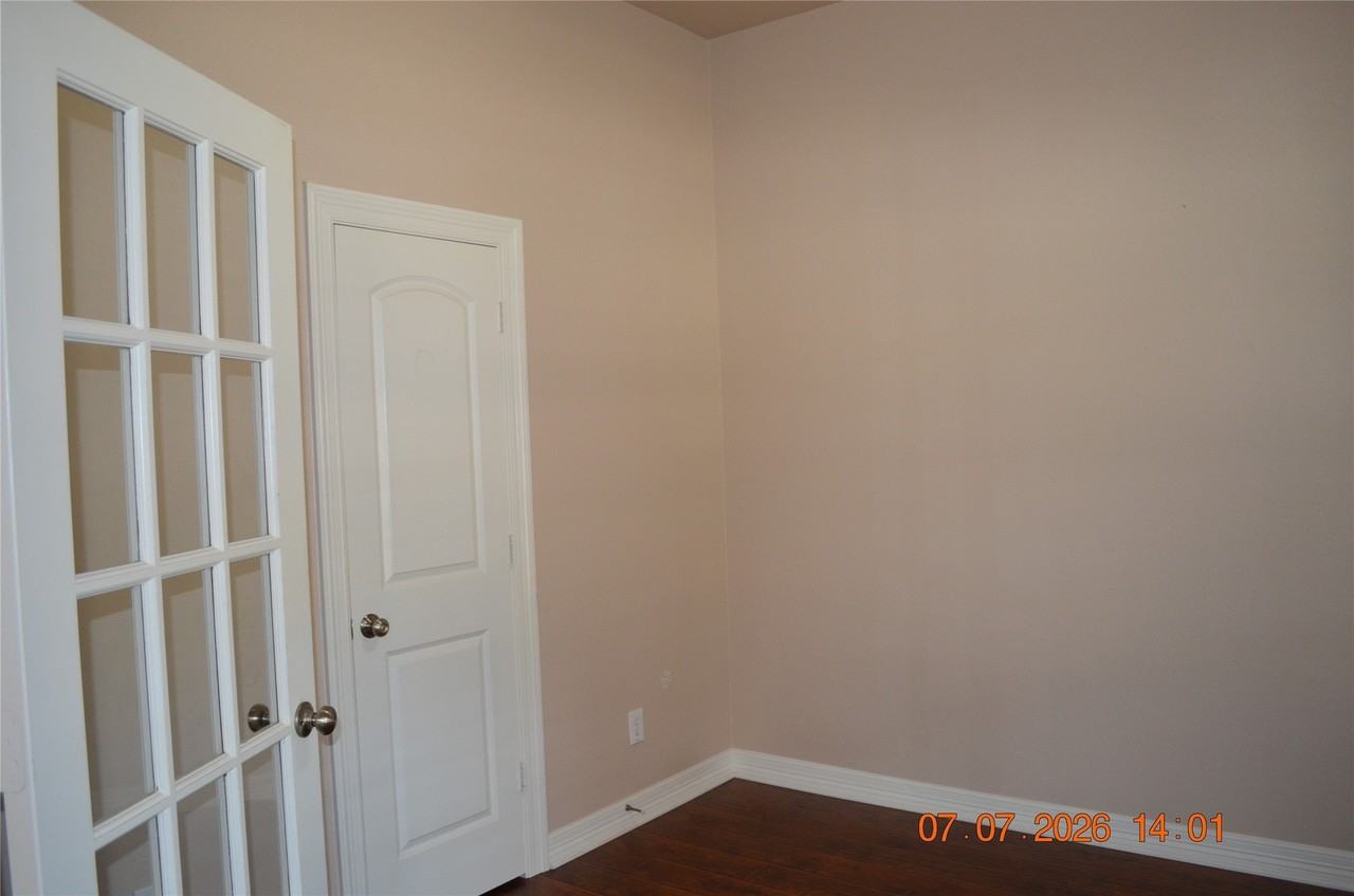 9638 Castlerock Trl - Photo 7 of 33