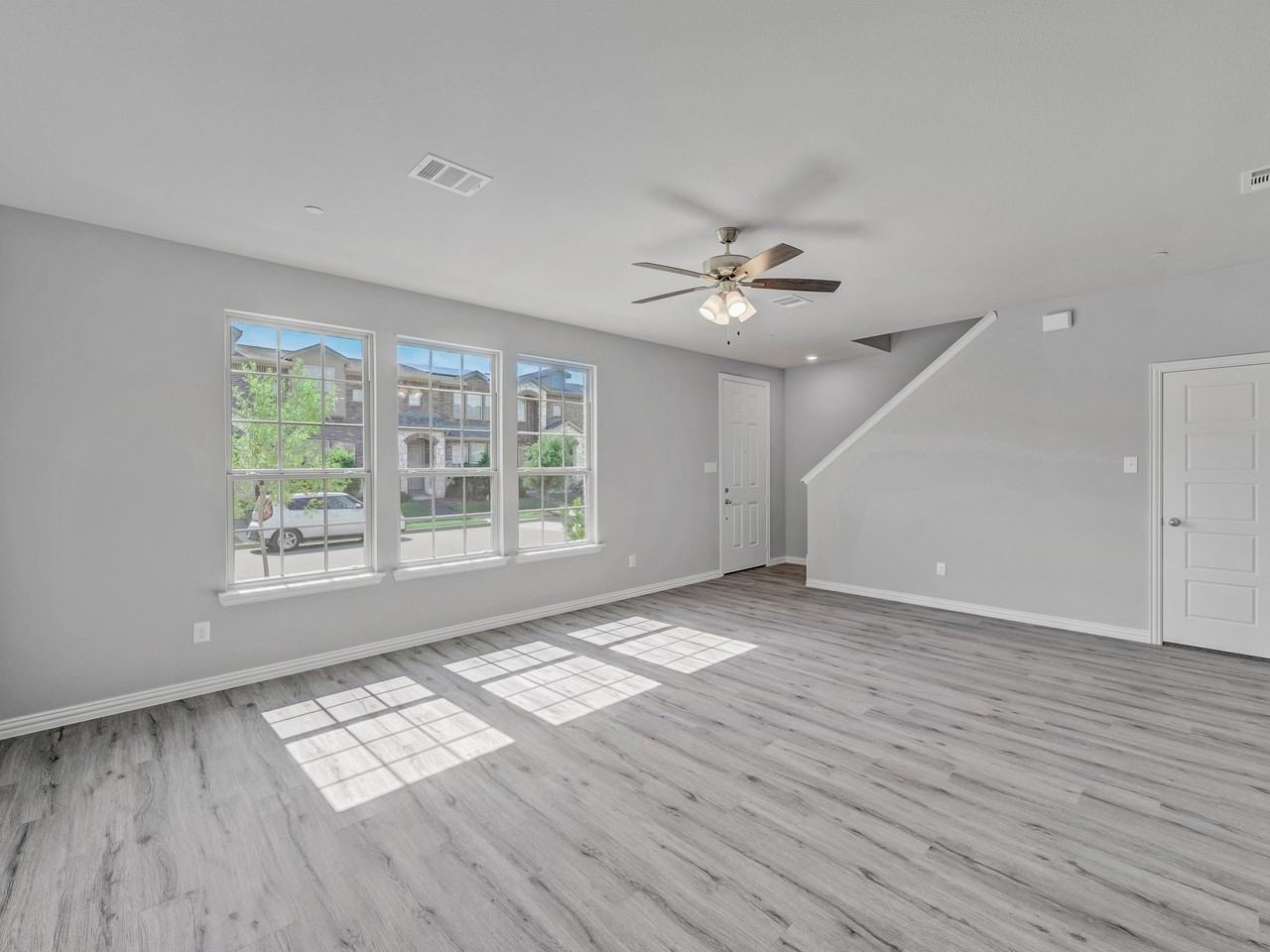 3112 Solana Cir - Photo 6 of 31