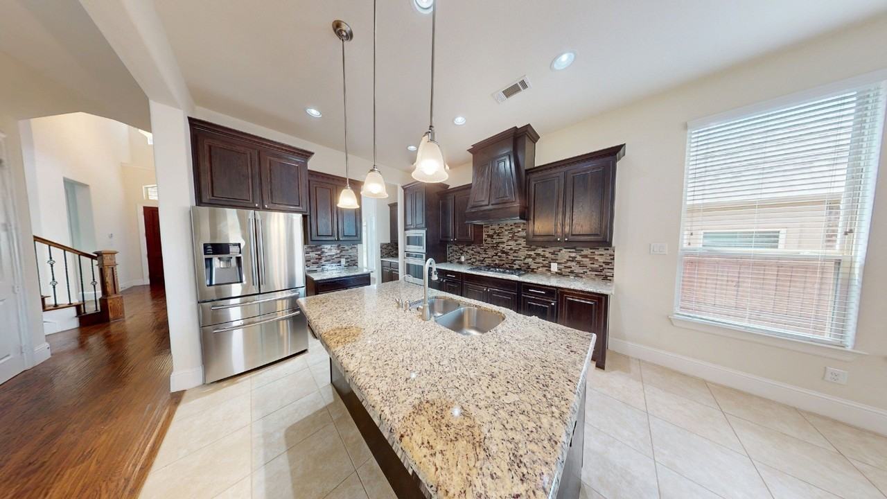 2707 Point Vista Dr - Photo 6 of 38