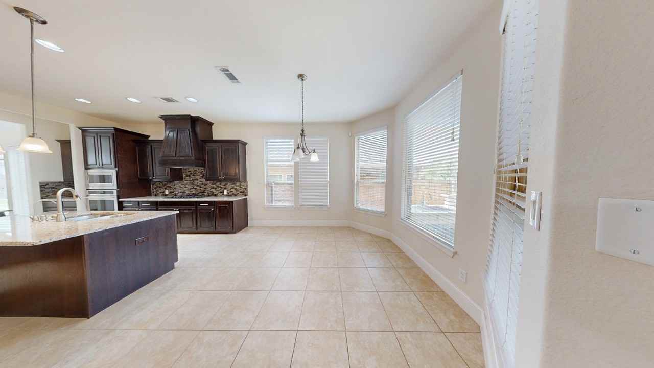 2707 Point Vista Dr - Photo 7 of 38