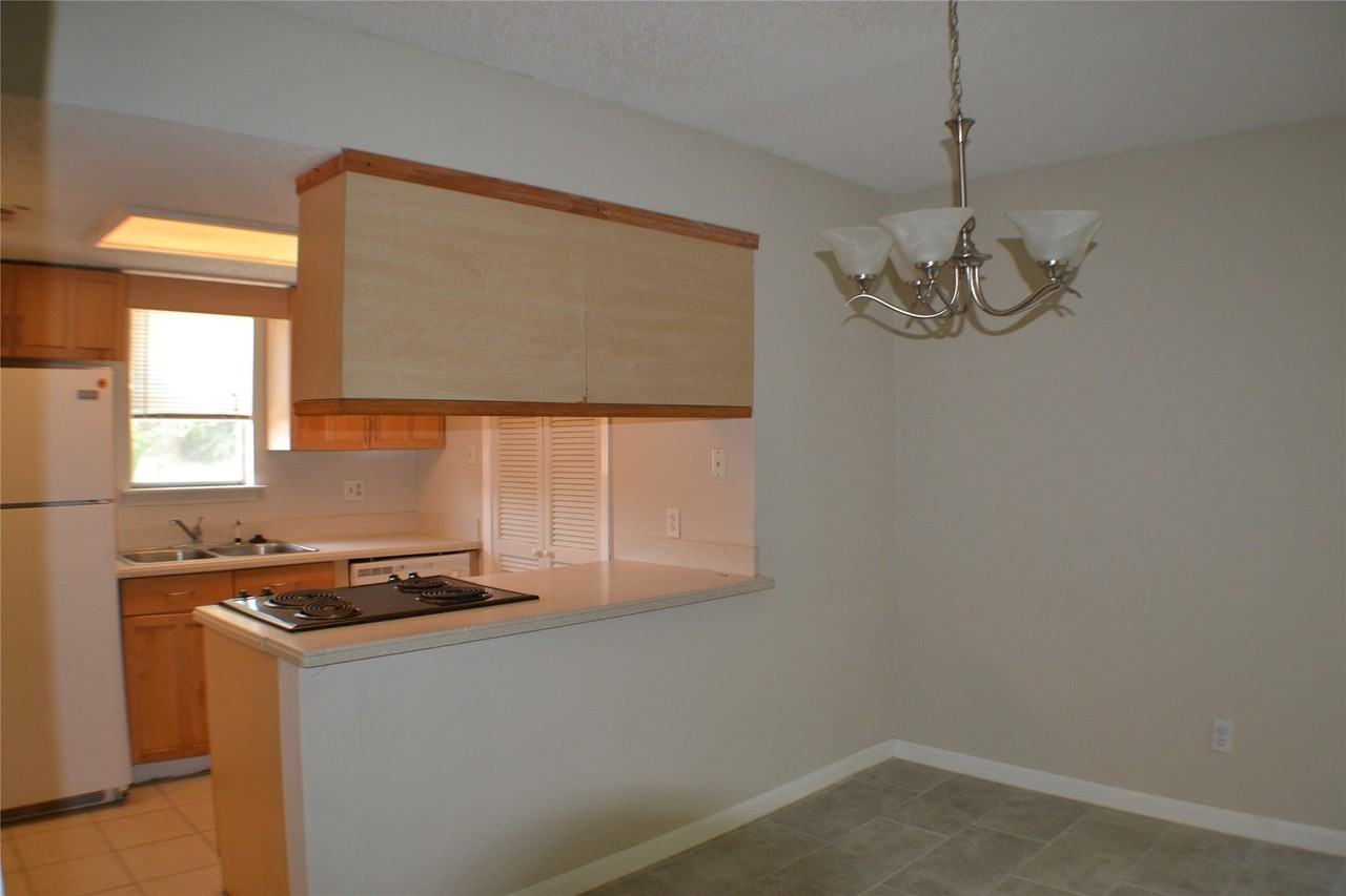 5616 Harvest Hill Rd - Photo 5 of 20